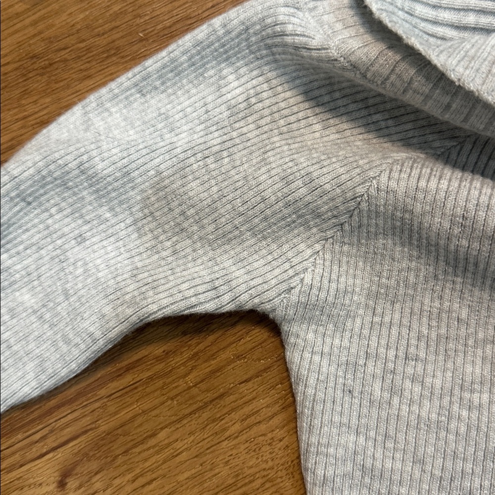 Princess Polly Morley Off‎ Shoulder Sweater in Grey Marle Size M/L - Picture 4 of 7